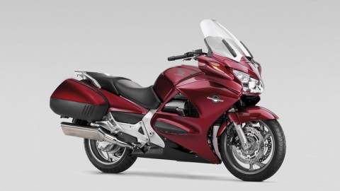 moto-honda-bpm-pan-european-st1300-002