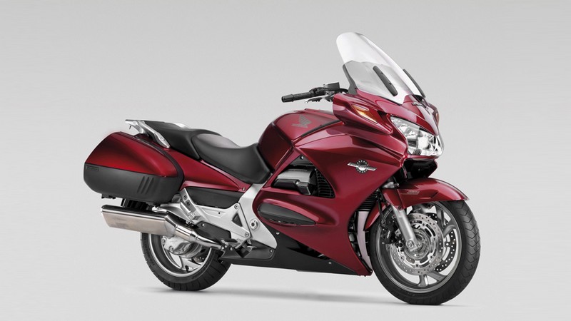 moto-honda-bpm-pan-european-st1300-002