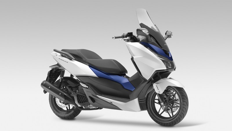 moto-honda-bpm-scooter-forza-125-002
